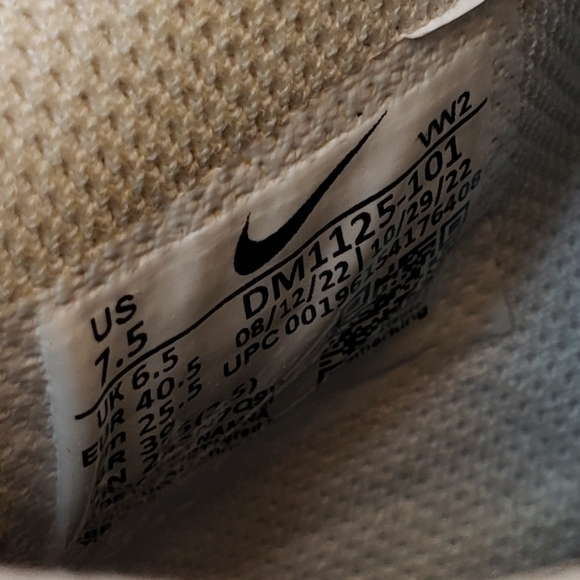 Nike Kyrie Flytrap 6 Air Zoom men's size 7.5 (sa201) - Picture 14 of 15